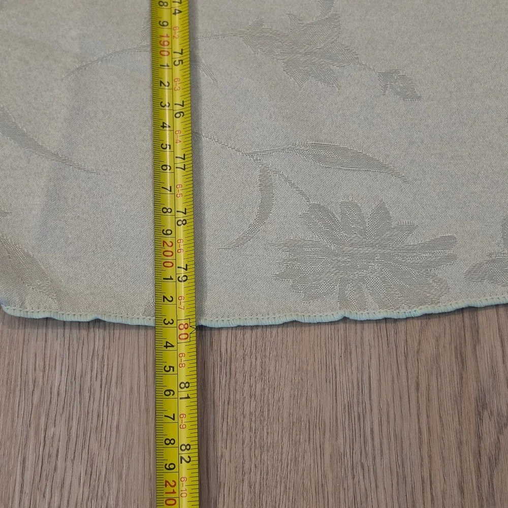 Light Green Floral Damask Tablecloth Jacquard Butterfly Scalloped Edge 80x56